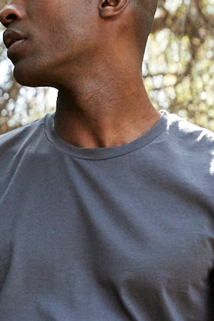 Velvet By Graham & Spencer HOWARD WHISPER CLASSIC CREW NECK TEE 10 Velvet By Graham & Spencer HOWARD WHISPER CLASSIC CREW NECK TEE