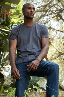 Velvet By Graham & Spencer HOWARD WHISPER CLASSIC CREW NECK TEE 49 Velvet By Graham & Spencer HOWARD WHISPER CLASSIC CREW NECK TEE