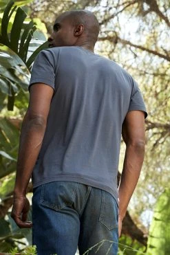 Velvet By Graham & Spencer HOWARD WHISPER CLASSIC CREW NECK TEE 51 Velvet By Graham & Spencer HOWARD WHISPER CLASSIC CREW NECK TEE