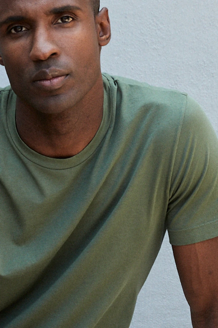 Velvet By Graham & Spencer HOWARD WHISPER CLASSIC CREW NECK TEE 12 Velvet By Graham & Spencer HOWARD WHISPER CLASSIC CREW NECK TEE