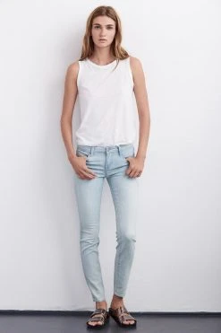 Velvet By Graham & Spencer TONI SKINNY JEAN Womens