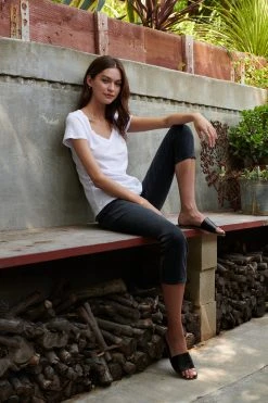 Velvet By Graham & Spencer Womens LILITH COTTON SLUB V-NECK TEE 48 Velvet By Graham & Spencer Womens LILITH COTTON SLUB V-NECK TEE