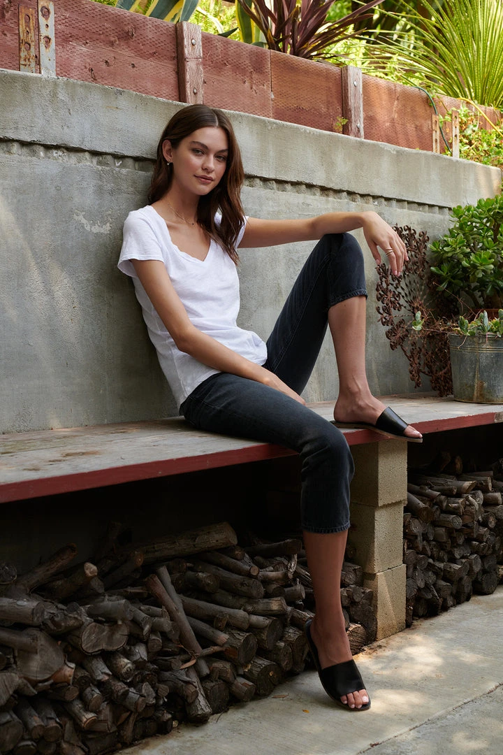 Velvet By Graham & Spencer Womens LILITH COTTON SLUB V-NECK TEE 18 Velvet By Graham & Spencer Womens LILITH COTTON SLUB V-NECK TEE