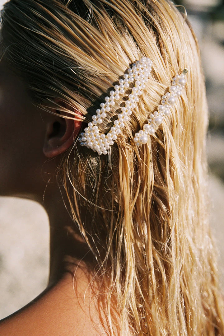 Atelier Femmes ELLY PEARL CLIP BY ATELIER DE FEMMES 2 Atelier Femmes ELLY PEARL CLIP BY ATELIER DE FEMMES