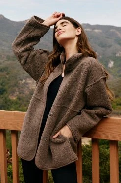 Velvet By Graham & Spencer Womens ALBANY REVERSIBLE LUX SHERPA COAT 55 Velvet By Graham & Spencer Womens ALBANY REVERSIBLE LUX SHERPA COAT