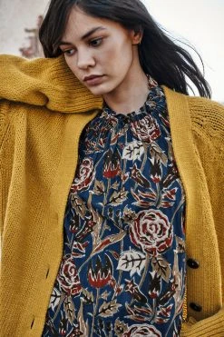 Velvet By Graham & Spencer Womens KIM BUTTON FRONT CARDIGAN 16 Velvet By Graham & Spencer Womens KIM BUTTON FRONT CARDIGAN