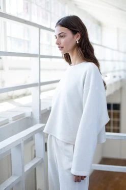 Velvet By Graham & Spencer ARISSA CROPPED SWEATSHIRT 11 Velvet By Graham & Spencer ARISSA CROPPED SWEATSHIRT