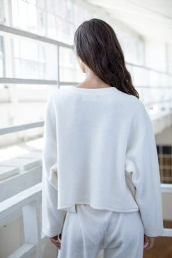 Velvet By Graham & Spencer ARISSA CROPPED SWEATSHIRT 12 Velvet By Graham & Spencer ARISSA CROPPED SWEATSHIRT