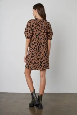 Velvet By Graham & Spencer RENEE PRINTED DRESS 9 Velvet By Graham & Spencer RENEE PRINTED DRESS
