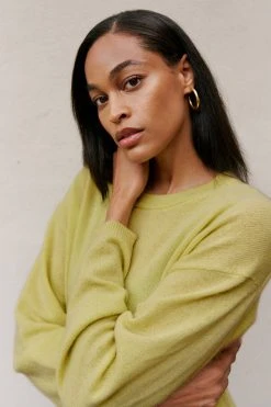 Velvet By Graham & Spencer Womens BRYNNE CASHMERE CREW NECK SWEATER 18 Velvet By Graham & Spencer Womens BRYNNE CASHMERE CREW NECK SWEATER