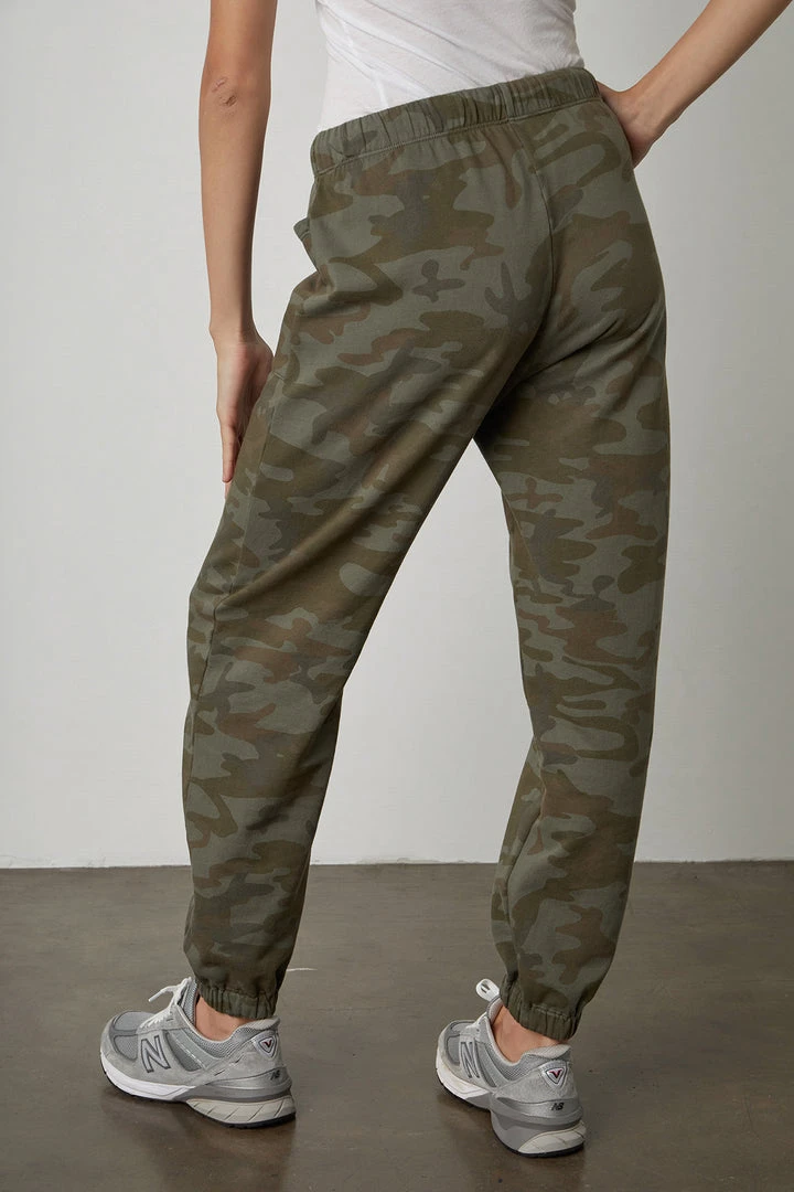 Velvet By Graham & Spencer SKYE CAMO SWEATPANT 4 Velvet By Graham & Spencer SKYE CAMO SWEATPANT