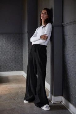 Velvet By Graham & Spencer Womens MARCELLA WIDE LEG PANT