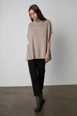 Velvet By Graham & Spencer CASSIA CASHMERE PONCHO