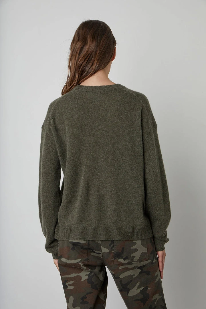 Velvet By Graham & Spencer BRYNNE CASHMERE CREW NECK SWEATER 11 Velvet By Graham & Spencer BRYNNE CASHMERE CREW NECK SWEATER