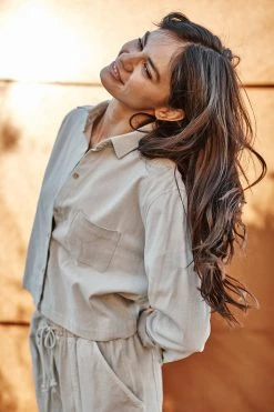 Velvet By Graham & Spencer Womens PARKER CROPPED CORDUROY BUTTON-UP SHIRT 9 Velvet By Graham & Spencer Womens PARKER CROPPED CORDUROY BUTTON-UP SHIRT