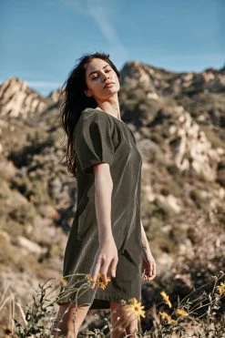 Velvet By Graham & Spencer Womens RYLEIGH CORDUROY DRESS