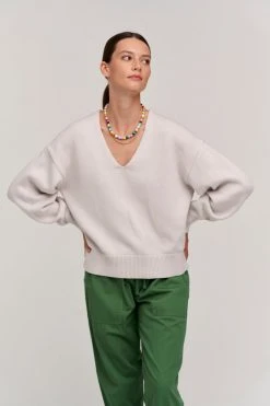 Velvet By Graham & Spencer BELINDA V-NECK SWEATER Womens