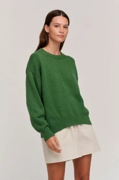 Velvet By Graham & Spencer Womens LAUREN CREW NECK SWEATER