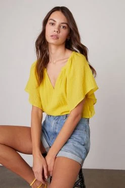 Velvet By Graham & Spencer ASHLYN COTTON GAUZE BLOUSE Womens