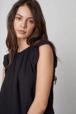 Velvet By Graham & Spencer KAIA COTTON GAUZE BLOUSE 36 Velvet By Graham & Spencer KAIA COTTON GAUZE BLOUSE