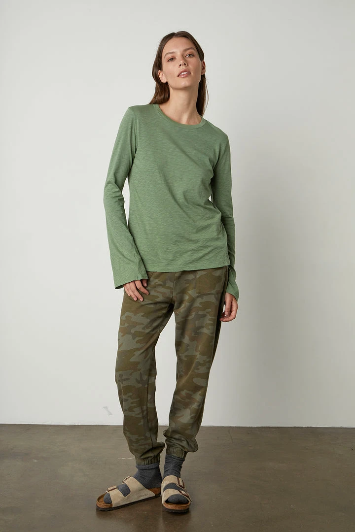 Velvet By Graham & Spencer SOFIA BELL SLEEVE TEE Womens 5 Velvet By Graham & Spencer SOFIA BELL SLEEVE TEE Womens