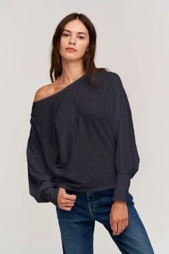 Velvet By Graham & Spencer TRISTEN DOLMAN SLEEVE TEE 36 Velvet By Graham & Spencer TRISTEN DOLMAN SLEEVE TEE