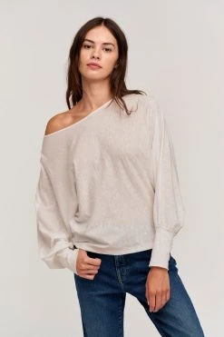 Velvet By Graham & Spencer TRISTEN DOLMAN SLEEVE TEE 44 Velvet By Graham & Spencer TRISTEN DOLMAN SLEEVE TEE