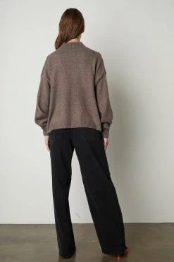 Velvet By Graham & Spencer LAINE MOCK NECK SWEATER Womens 8 Velvet By Graham & Spencer LAINE MOCK NECK SWEATER Womens