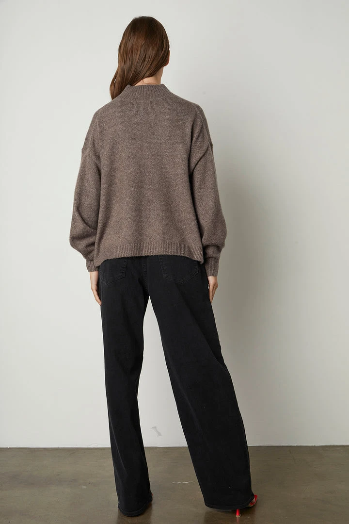 Velvet By Graham & Spencer LAINE MOCK NECK SWEATER Womens 4 Velvet By Graham & Spencer LAINE MOCK NECK SWEATER Womens