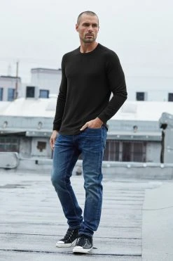 Velvet By Graham & Spencer BRONSON COZY JERSEY KNIT TOP Mens