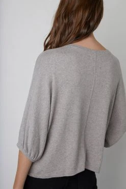 Velvet By Graham & Spencer Womens MAKAYLA CREW NECK PULLOVER