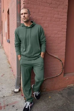 Velvet By Graham & Spencer CAR DRAWSTRING JOGGER Mens