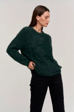 Velvet By Graham & Spencer Womens RAY CREW NECK SWEATER 26 Velvet By Graham & Spencer Womens RAY CREW NECK SWEATER