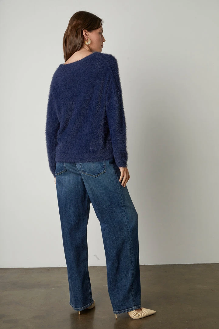 Velvet By Graham & Spencer Womens RAY CREW NECK SWEATER 5 Velvet By Graham & Spencer Womens RAY CREW NECK SWEATER