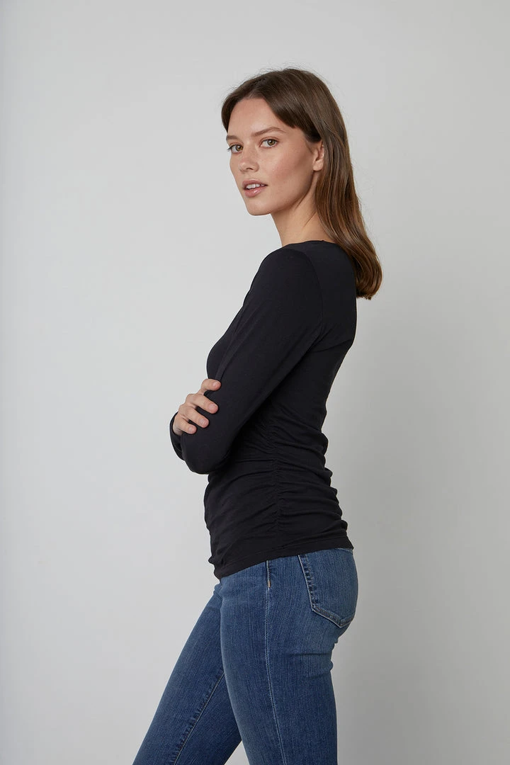 Velvet By Graham & Spencer DENISE SCOOP NECK TEE Womens 2 Velvet By Graham & Spencer DENISE SCOOP NECK TEE Womens