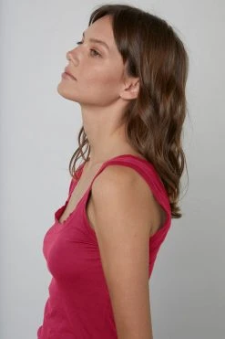 Velvet By Graham & Spencer MOSSY GAUZY WHISPER FITTED TANK 44 Velvet By Graham & Spencer MOSSY GAUZY WHISPER FITTED TANK
