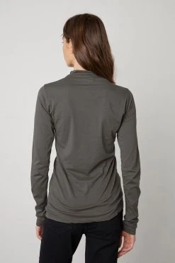 Velvet By Graham & Spencer TALISIA GAUZY WHISPER FITTED MOCK NECK TEE