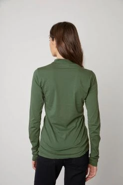 Velvet By Graham & Spencer TALISIA GAUZY WHISPER FITTED MOCK NECK TEE