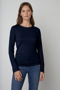 Velvet By Graham & Spencer ZOFINA GAUZY WHISPER FITTED CREW NECK TEE Womens 26 Velvet By Graham & Spencer ZOFINA GAUZY WHISPER FITTED CREW NECK TEE Womens