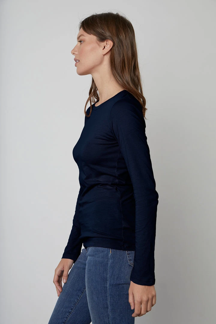 Velvet By Graham & Spencer ZOFINA GAUZY WHISPER FITTED CREW NECK TEE Womens 12 Velvet By Graham & Spencer ZOFINA GAUZY WHISPER FITTED CREW NECK TEE Womens