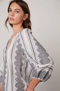 Velvet By Graham & Spencer Womens LOUISE JACQUARD BOHO TOP 11 Velvet By Graham & Spencer Womens LOUISE JACQUARD BOHO TOP