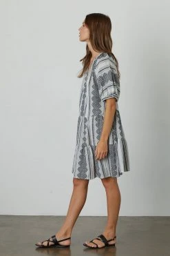 Velvet By Graham & Spencer Womens SOPHIE PUFF SLEEVE JACQUARD DRESS