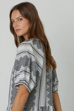 Velvet By Graham & Spencer Womens SOPHIE PUFF SLEEVE JACQUARD DRESS