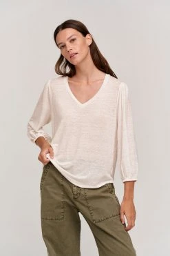 Velvet By Graham & Spencer Womens GINA V-NECK TEE 16 Velvet By Graham & Spencer Womens GINA V-NECK TEE