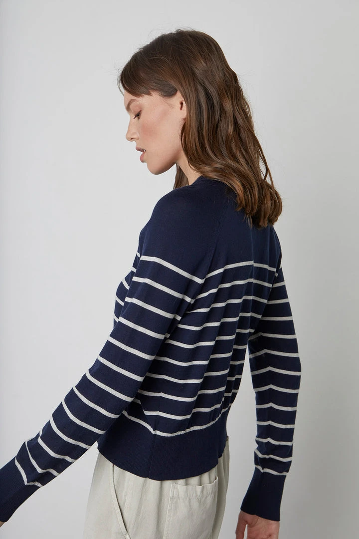 Velvet By Graham & Spencer Womens ALICIA CREW NECK SWEATER 4 Velvet By Graham & Spencer Womens ALICIA CREW NECK SWEATER