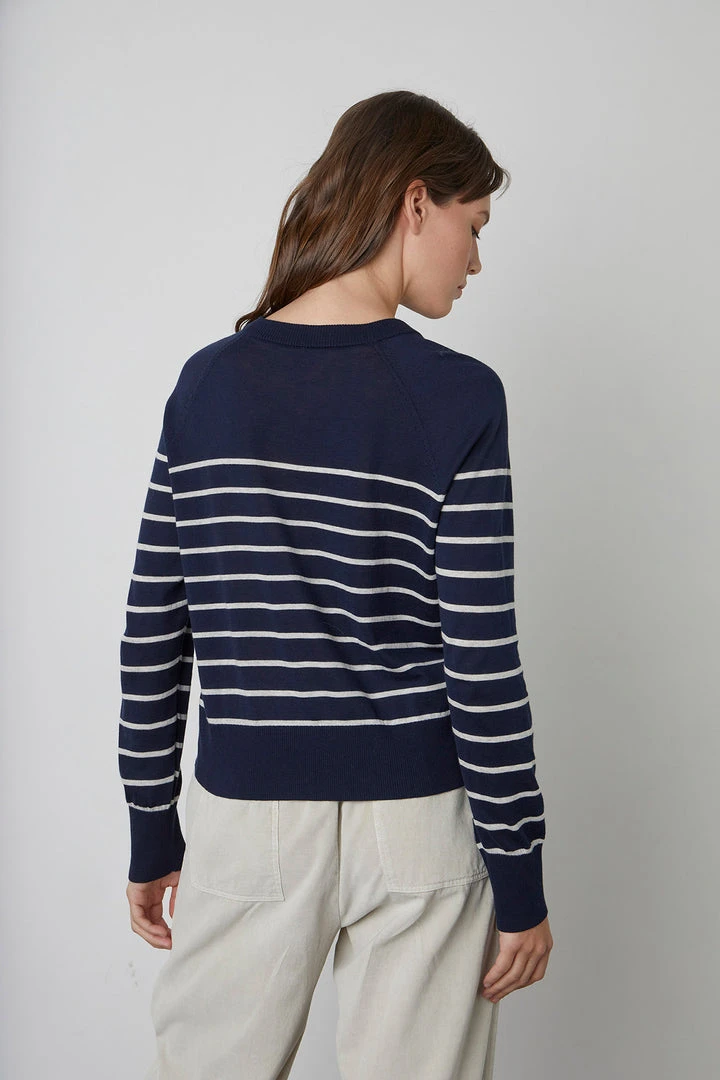 Velvet By Graham & Spencer Womens ALICIA CREW NECK SWEATER 3 Velvet By Graham & Spencer Womens ALICIA CREW NECK SWEATER