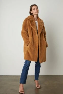 Velvet By Graham & Spencer Womens EVALYN LUX FAUX FUR COAT 11 Velvet By Graham & Spencer Womens EVALYN LUX FAUX FUR COAT