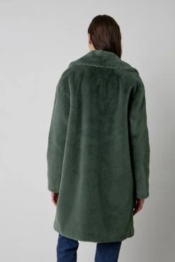 Velvet By Graham & Spencer Womens EVALYN LUX FAUX FUR COAT 17 Velvet By Graham & Spencer Womens EVALYN LUX FAUX FUR COAT