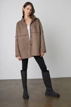 Velvet By Graham & Spencer Womens ALBANY REVERSIBLE LUX SHERPA COAT 57 Velvet By Graham & Spencer Womens ALBANY REVERSIBLE LUX SHERPA COAT