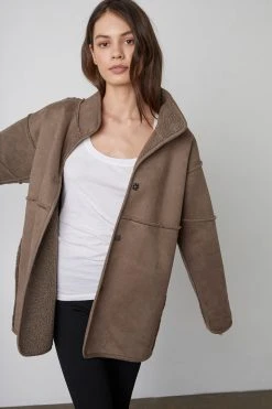 Velvet By Graham & Spencer Womens ALBANY REVERSIBLE LUX SHERPA COAT 58 Velvet By Graham & Spencer Womens ALBANY REVERSIBLE LUX SHERPA COAT